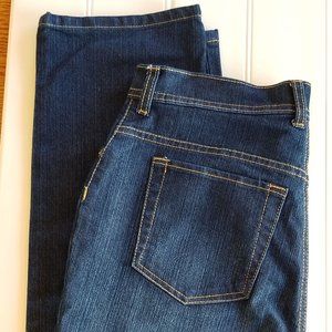 Gloria Vanderbilt Amanda Style dark blue denim jea